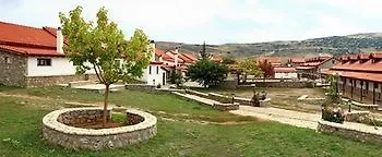 Alexander 3* אראחובה